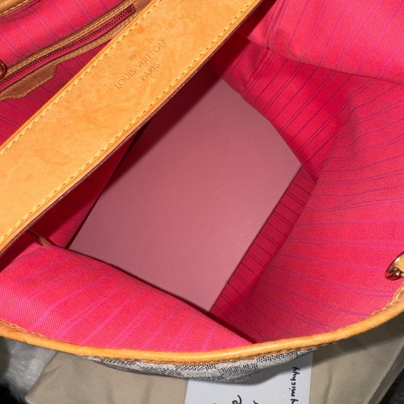 SOLD Louis Vuitton Delightful MM - Picture 13 of 16